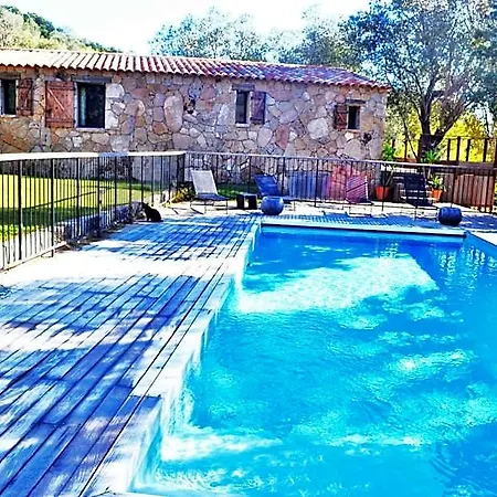 Vakantiehuis Les Bergeries De Petralonga *