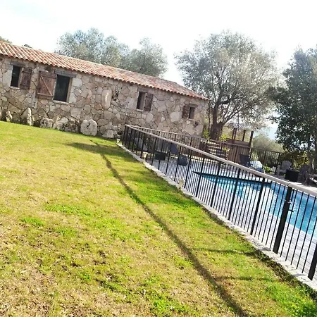 Les Bergeries De Petralonga Casa de Férias