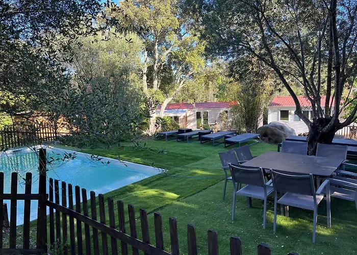 Les Bergeries De Petralonga בית נופש *