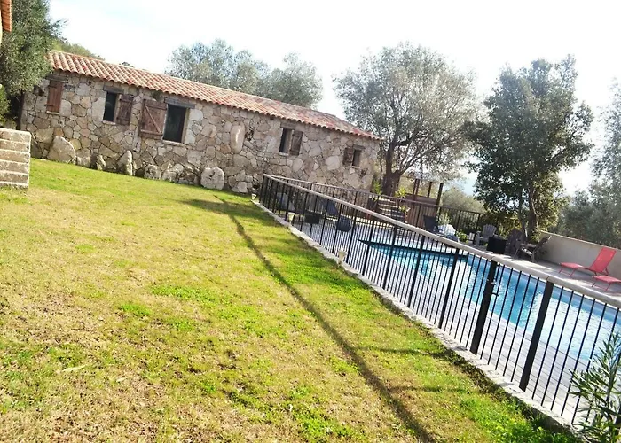 Les Bergeries De Petralonga בית נופש