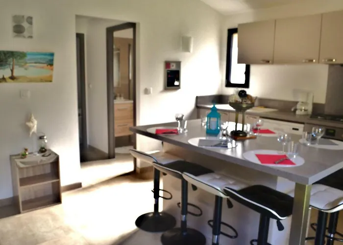 Les Bergeries De Petralonga * סוטה