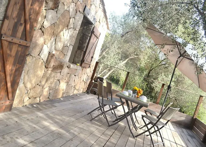 בית נופש Les Bergeries De Petralonga *